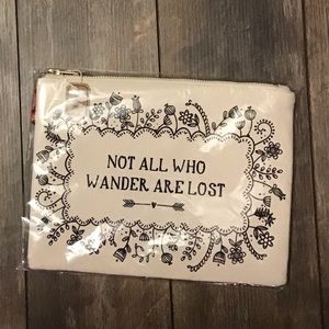 Natural Life 🆕 with tags cute canvas wristlet